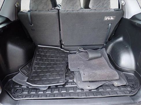 Used 2004 Honda CR-V EX image 8