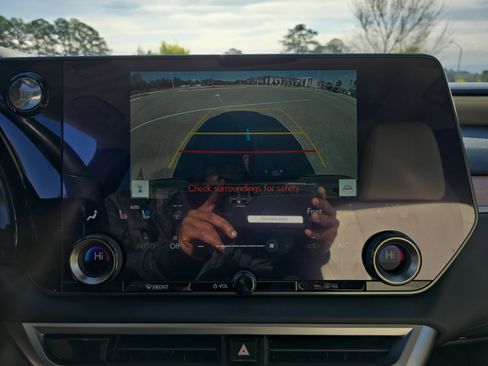 Used 2023 Lexus RX 350 Premium w/ Accessory Package image 25