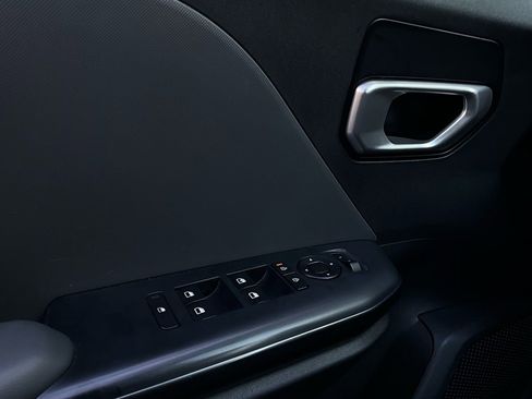 Used 2025 Kia K4 LXS image 20