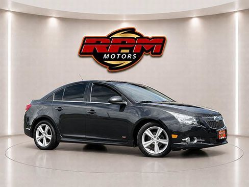 Used 2014 Chevrolet Cruze LT w/ RS Package FWD image 1