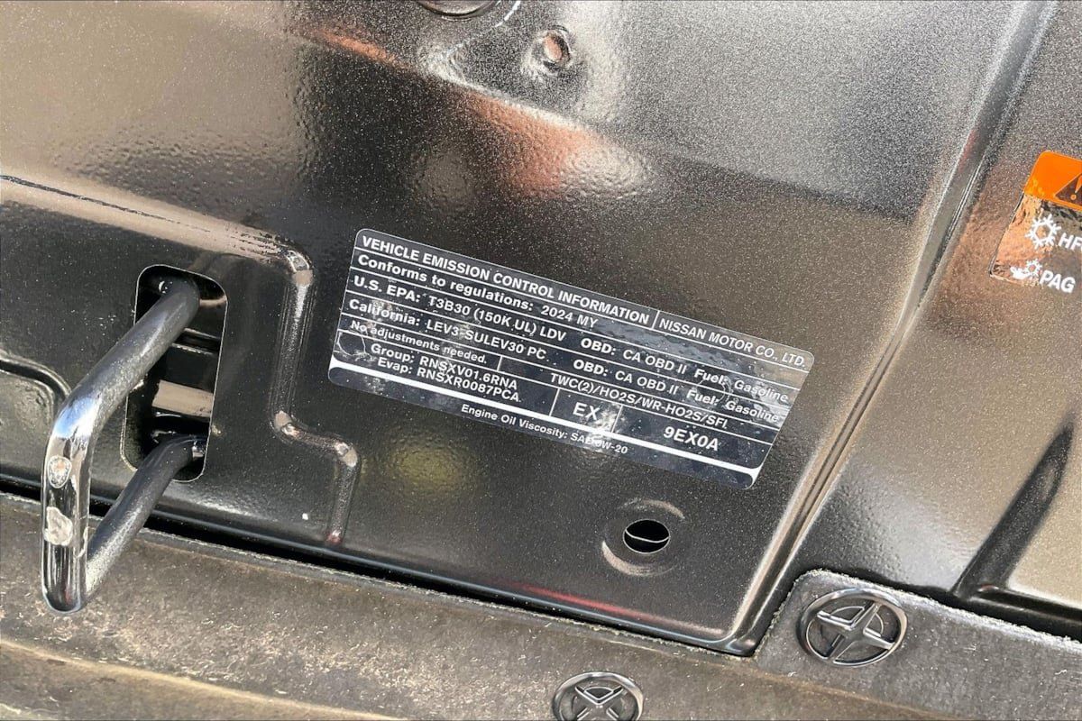 Used 2024 Nissan Versa SV FWD image 28