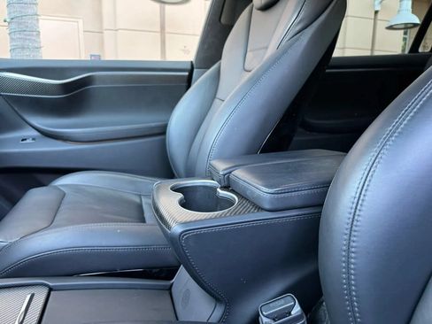 Used 2019 Tesla Model X 75D AWD/4WD image 35