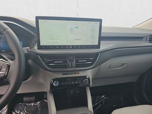 Used 2023 Ford Escape Platinum image 21