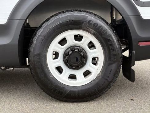 Used 2024 Chevrolet Brightdrop 400 w/ Commercial Equipment Package image 12