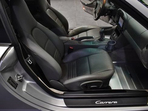 Used 2001 Porsche 911 Carrera RWD image 20