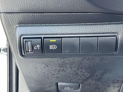 Used 2025 Toyota Corolla LE image 23