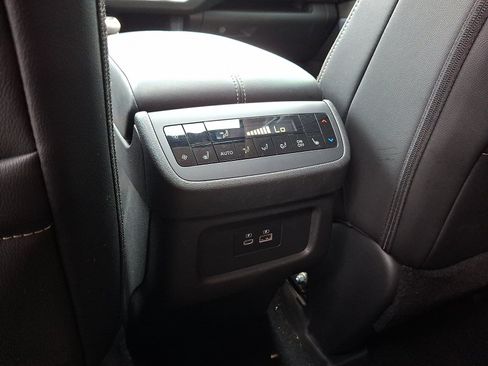 Certified 2024 Nissan Pathfinder SL w/ SL Premium Package AWD/4WD image 13
