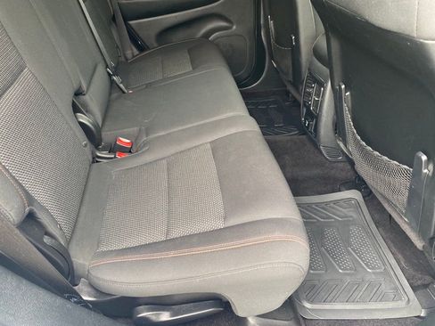 Used 2016 Jeep Grand Cherokee Laredo 75th Anniversary image 11