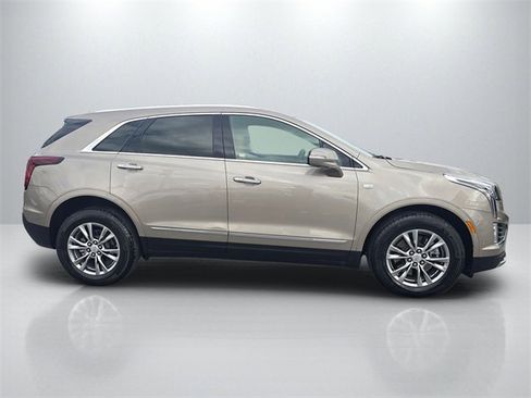 Used 2023 Cadillac XT5 Premium Luxury w/ Technology Package image 5