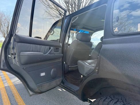 Used 1996 Toyota Land Cruiser image 47