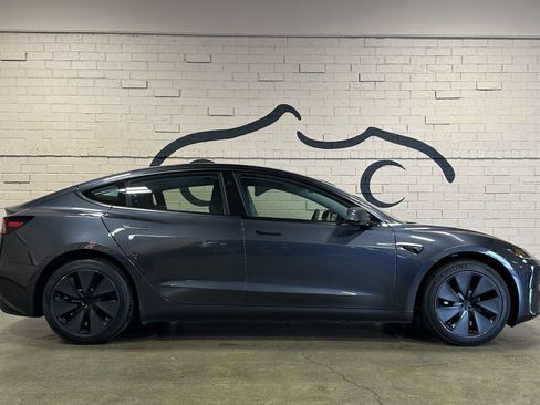 Used 2025 Tesla Model 3 Long Range RWD image 2