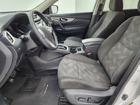 Used 2016 Nissan Rogue SV image 8