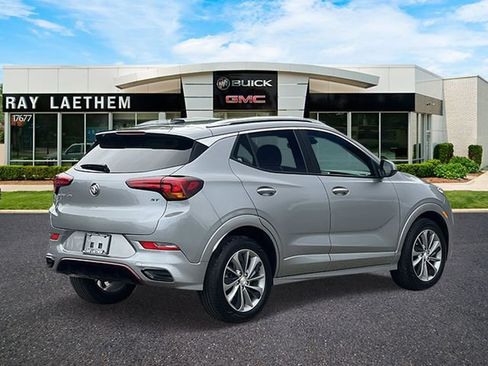 Used 2023 Buick Encore GX Select w/ Sport Touring Package FWD image 5