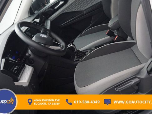 Used 2024 Volkswagen Taos S image 9