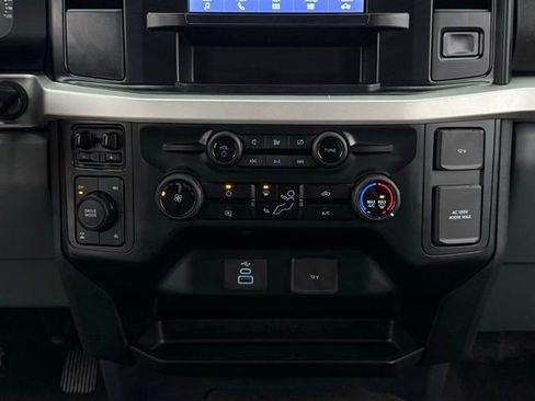 Used 2024 Ford F250 XLT image 23