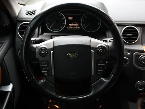 Used 2011 Land Rover LR4 HSE LUX image 24