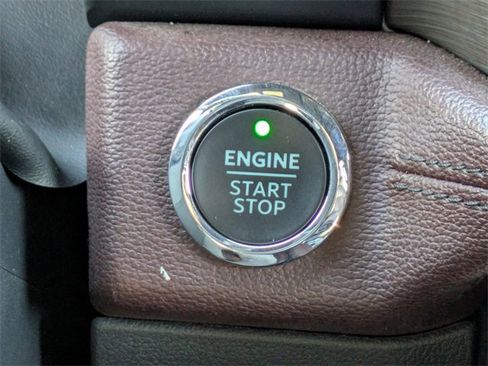 Used 2024 Ford Expedition Max Limited image 31