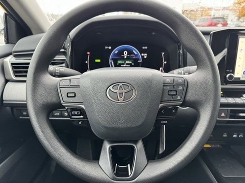 New 2026 Toyota Camry LE image 18