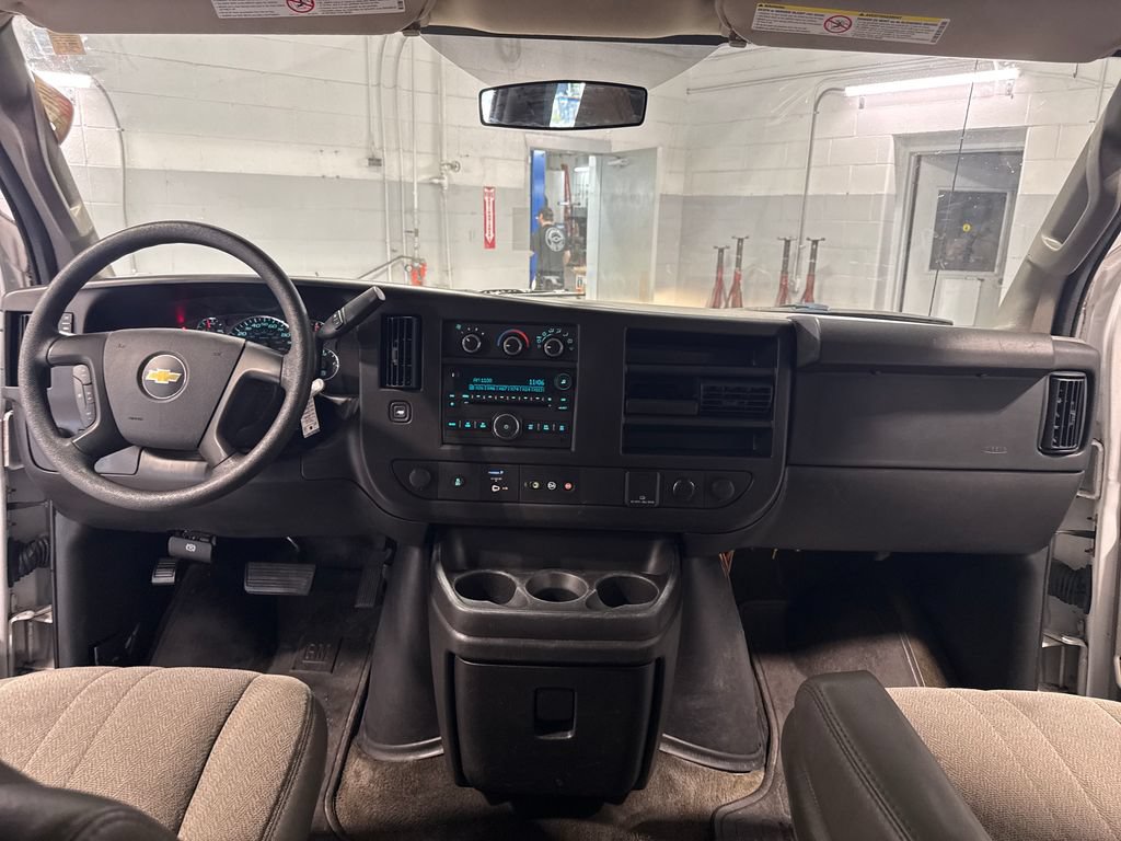 Used 2016 Chevrolet Express 2500 LT w/ LT Preferred Equipment Group RWD image 31