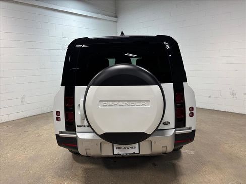 Used 2023 Land Rover Defender 130 S image 8