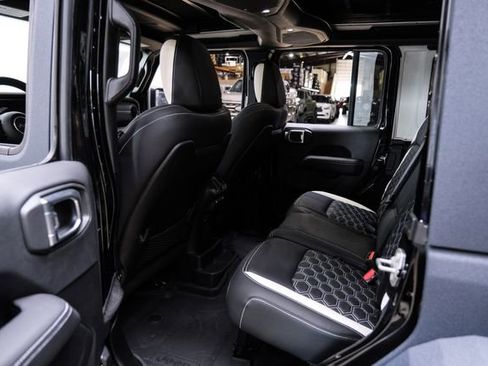 Used 2025 Jeep Wrangler Unlimited Rubicon 392 AWD/4WD image 87