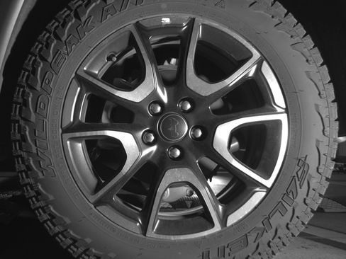 Used 2025 Jeep Compass Trailhawk AWD/4WD image 14