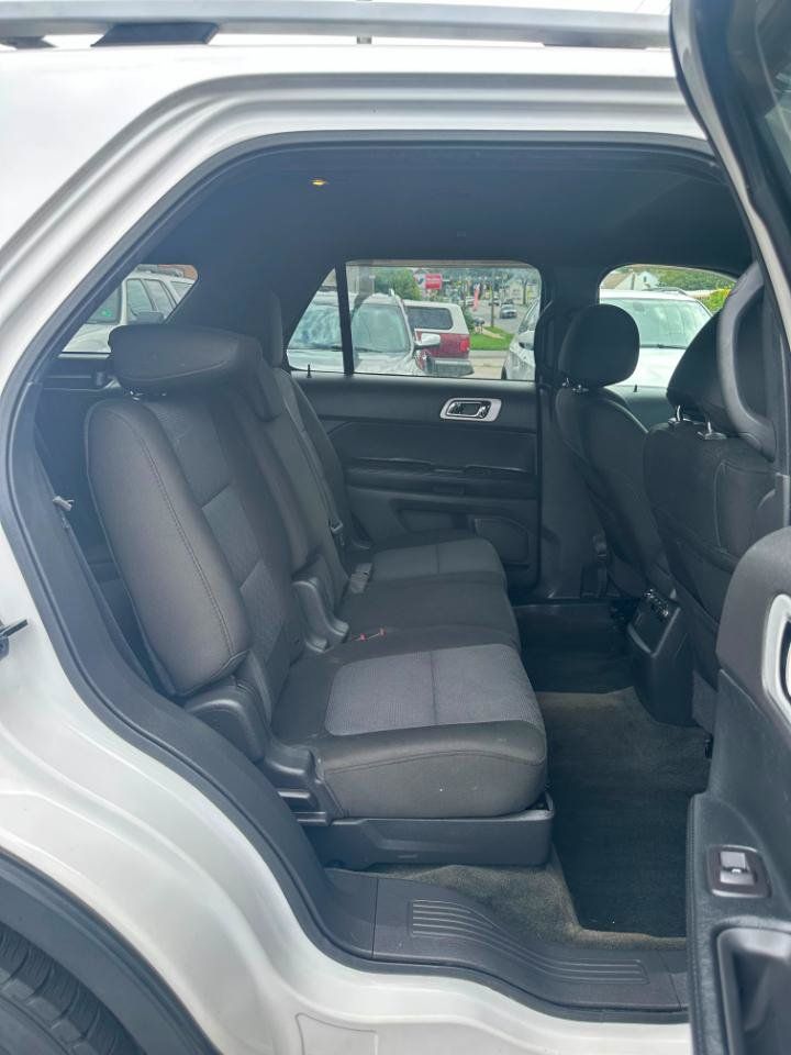 Used 2014 Ford Explorer XLT w/ Equipment Group 201A AWD/4WD image 18