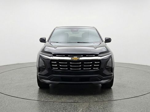 Used 2025 Chevrolet Equinox LT image 2