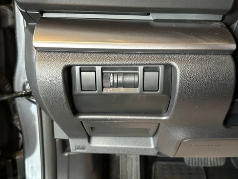 Used 2024 Subaru Impreza 2.0i AWD/4WD image 18