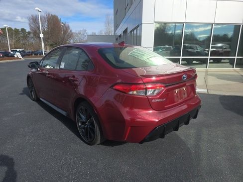 Used 2025 Toyota Corolla SE image 5