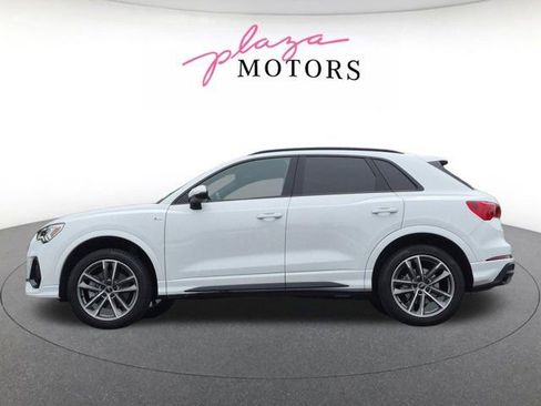 Certified 2025 Audi Q3 2.0T Premium w/ Convenience Package AWD/4WD image 8