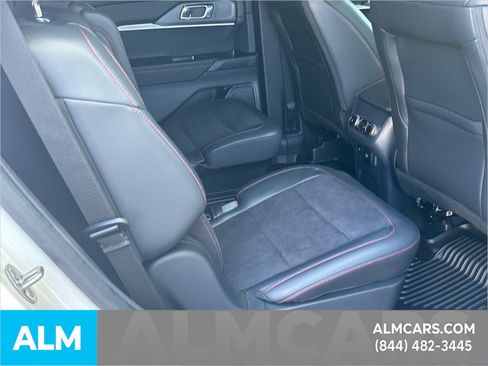Certified 2025 Ford Explorer ST image 36