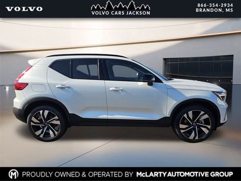 New 2026 Volvo XC40 B5 Ultra w/ Protection Package Premier AWD/4WD image 3