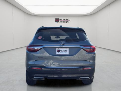 Used 2020 Buick Enclave Essence w/ Sound and Sites Package image 6