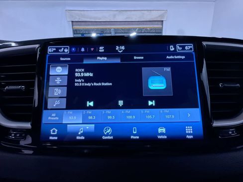 Used 2026 Chrysler Pacifica Select FWD image 28