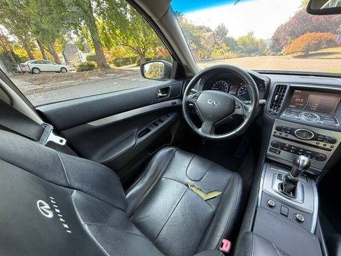 Used 2013 INFINITI G37 x w/ Premium Pkg image 17
