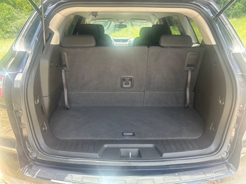 Used 2014 Chevrolet Traverse LT FWD image 20