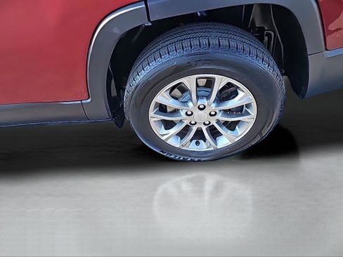 Used 2019 Jeep Cherokee Latitude Plus w/ Comfort/Convenience Group image 13