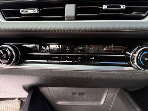 New 2026 Chevrolet Equinox LT image 10