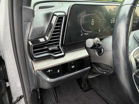 Used 2023 Kia Sportage X-Line AWD/4WD image 12