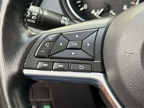 Used 2020 Nissan Rogue Sport SL w/ Premium Package image 21