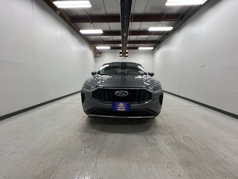 Used 2025 Ford Escape Active image 3