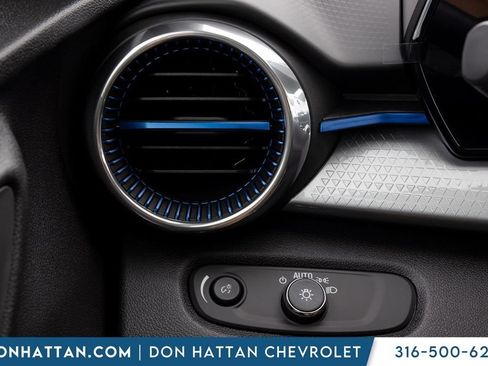 New 2026 Chevrolet Trax LT w/ Driver Confidence Package FWD image 7
