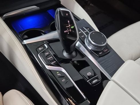 Used 2021 BMW 540i 540i w/ M Sport Package image 32