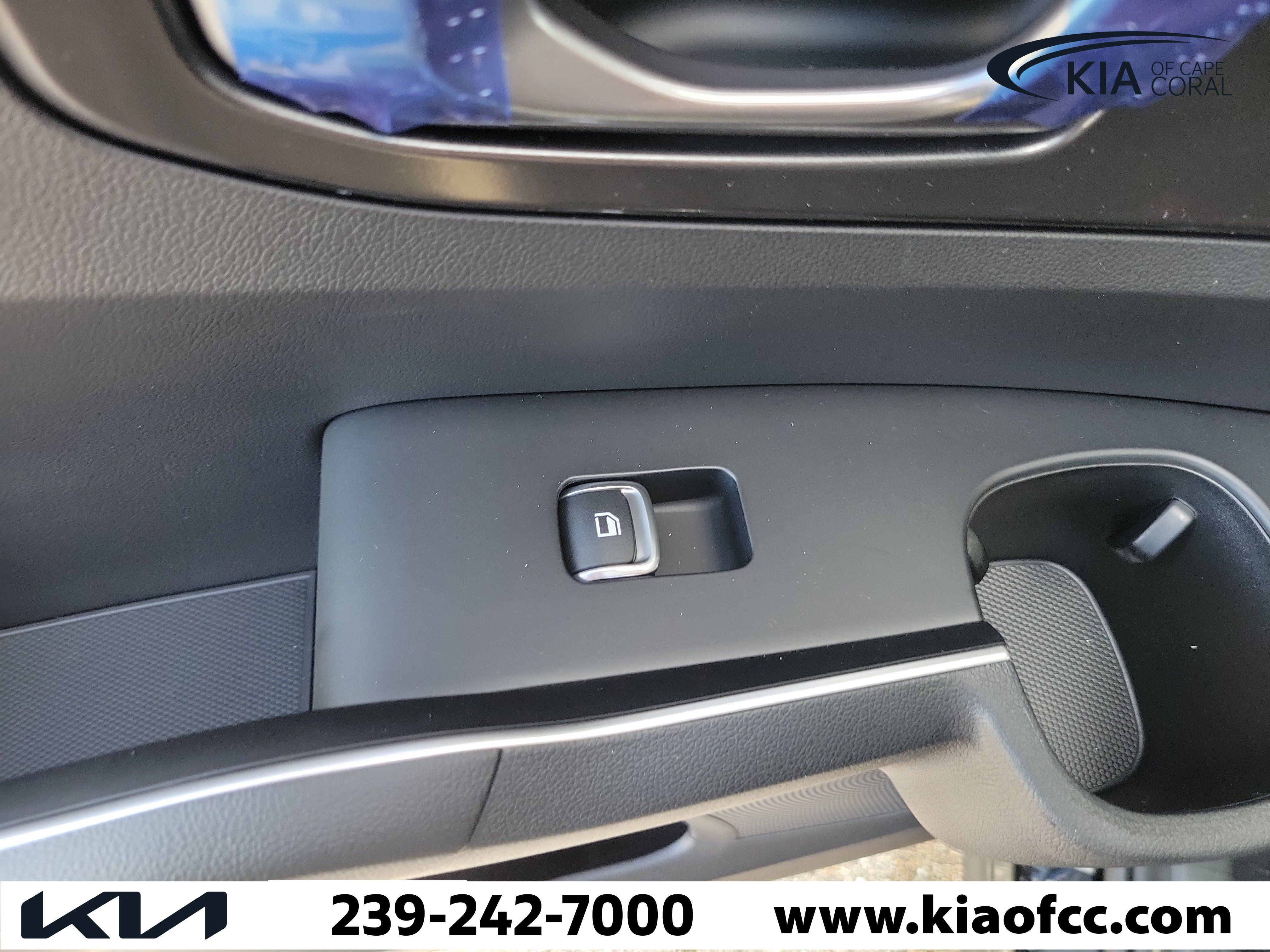 New 2026 Kia Sorento LX FWD image 15