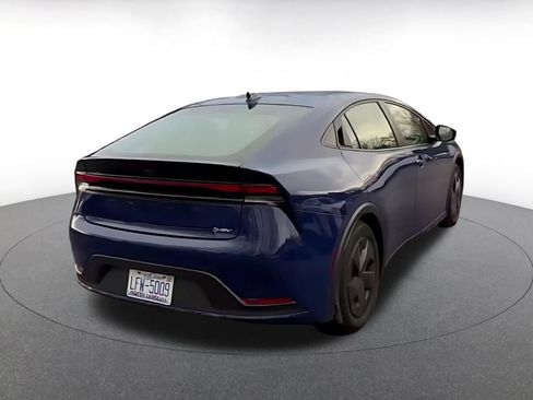 Used 2025 Toyota Prius LE image 14