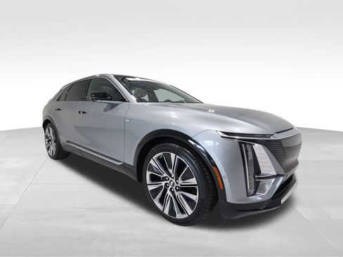 Certified 2026 Cadillac Lyriq Signature Luxury w/ Nappa Leather Package AWD/4WD image 6