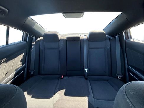 Used 2019 Dodge Charger SXT image 16