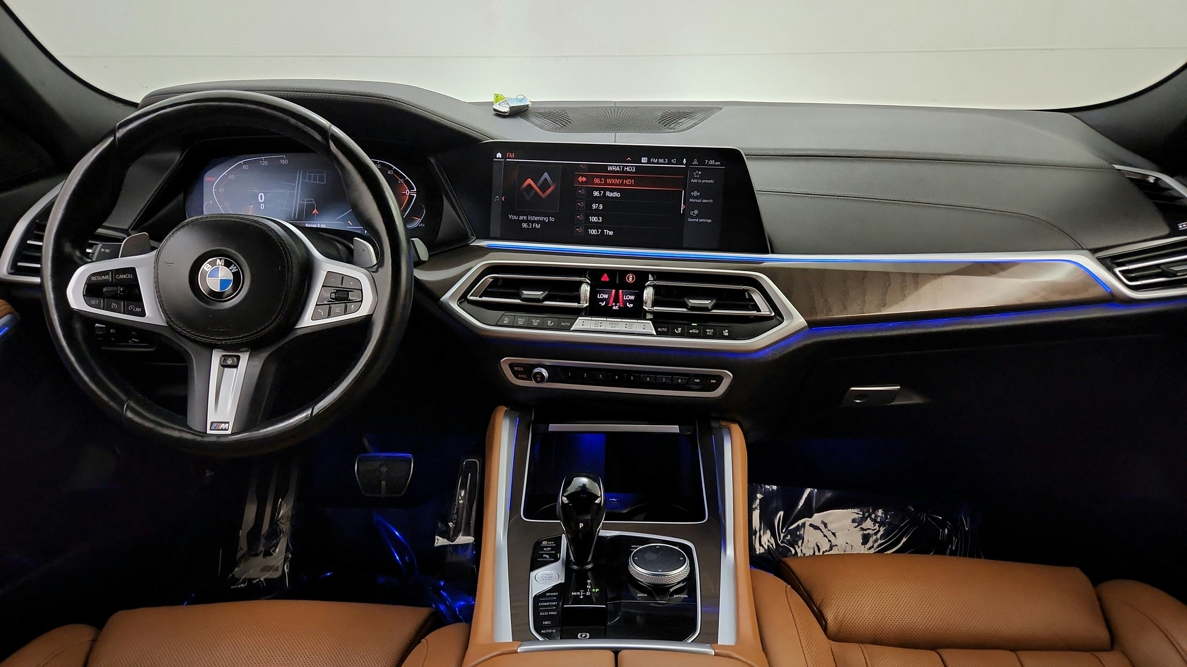 Used 2022 BMW X6 xDrive40i w/ M Sport Package AWD/4WD image 21