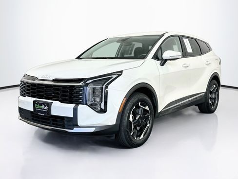 Used 2026 Kia Sportage S AWD/4WD image 3